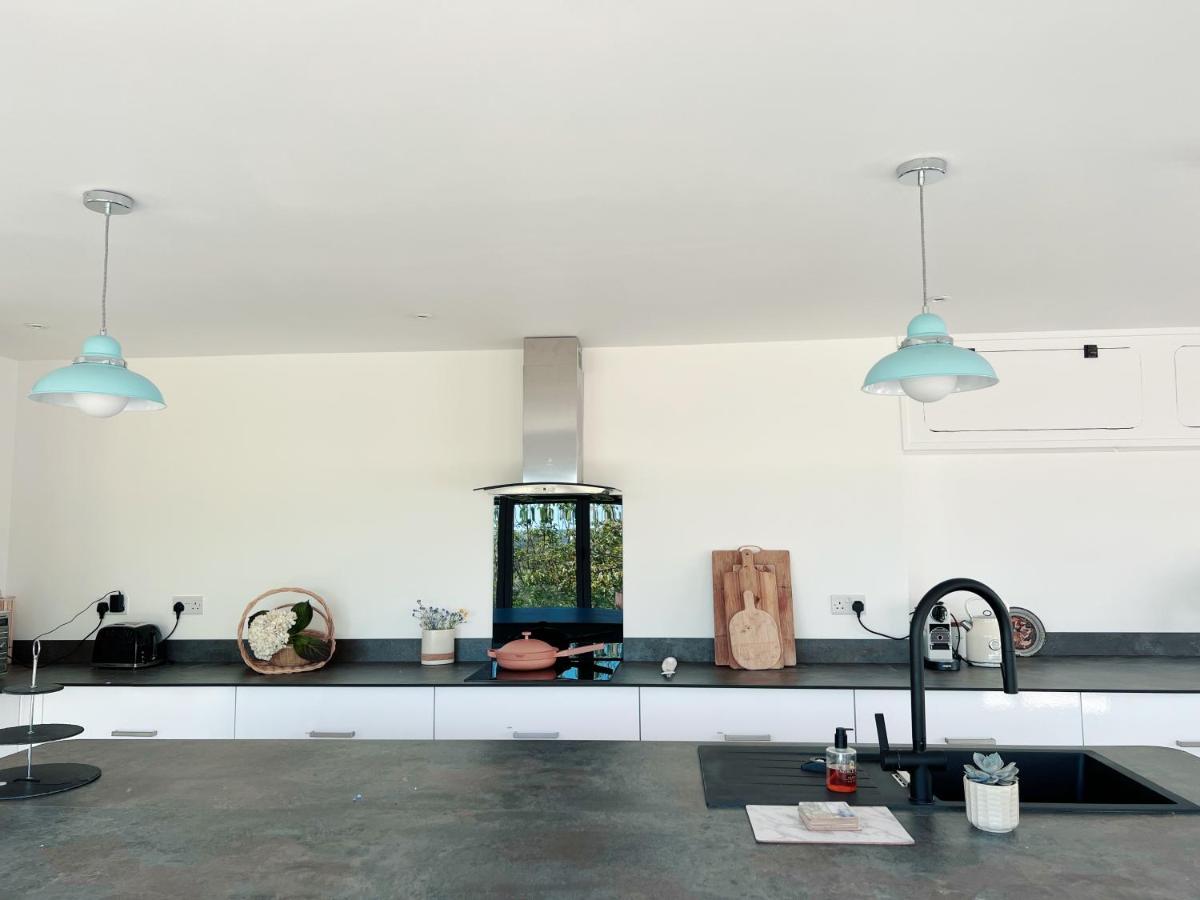 Shan Mu Inn Deluxe Hot-Tub Seaview Apartment Newlyn Exterior foto